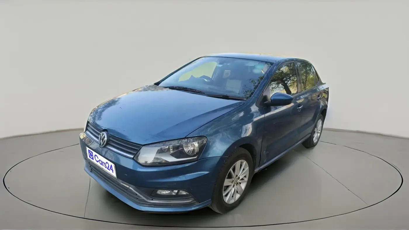 2016 Volkswagen Ameo HIGHLINE1.5L, Diesel, Manual, 1,66,000 km, exterior