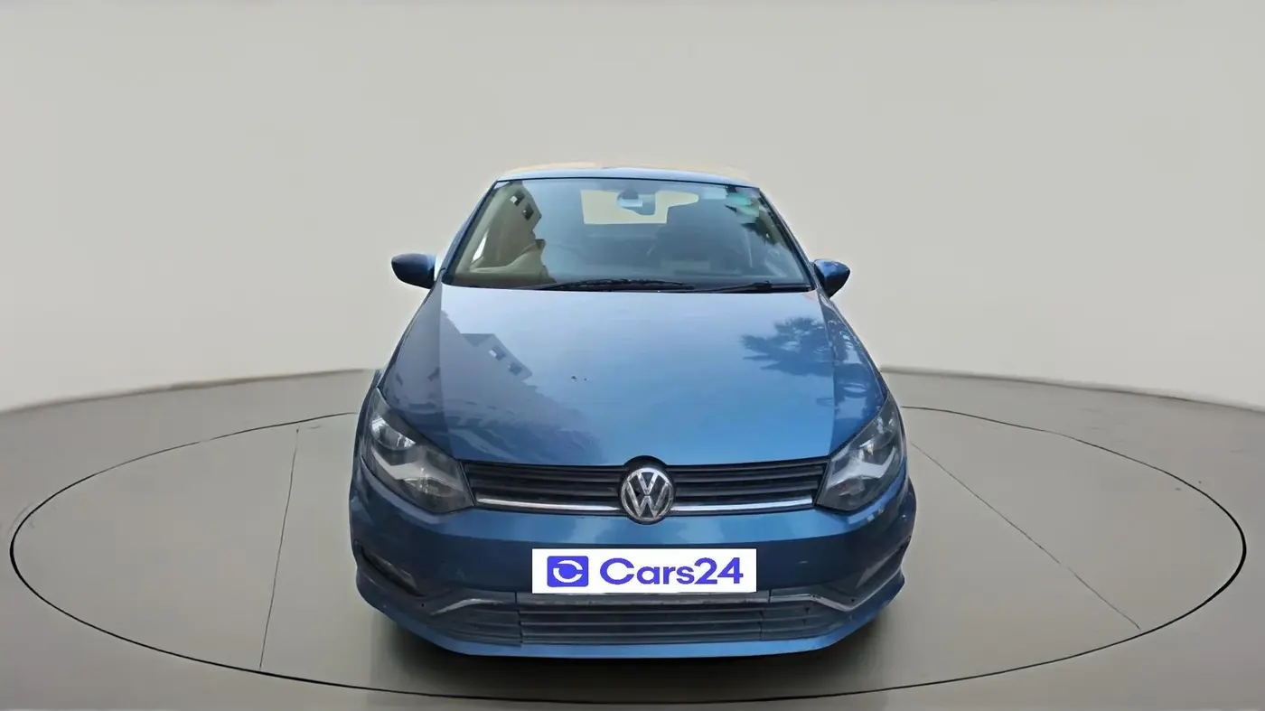 2016 Volkswagen Ameo HIGHLINE1.5L, Diesel, Manual, 1,66,000 km, exterior