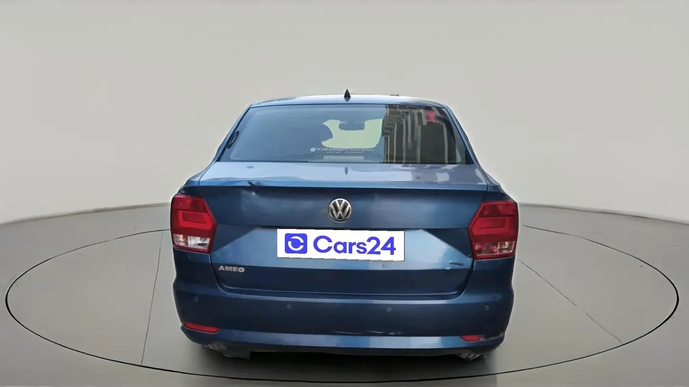 2016 Volkswagen Ameo HIGHLINE1.5L, Diesel, Manual, 1,66,000 km, exterior