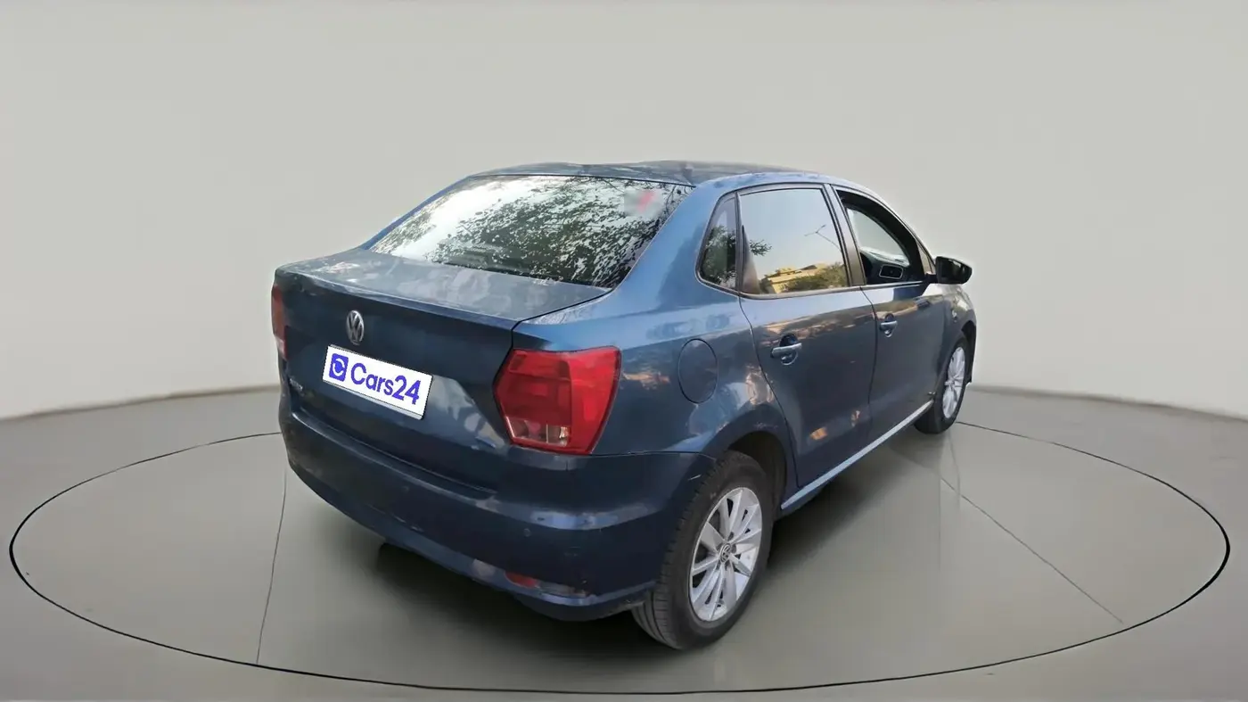 2016 Volkswagen Ameo HIGHLINE1.5L, Diesel, Manual, 1,66,000 km, exterior