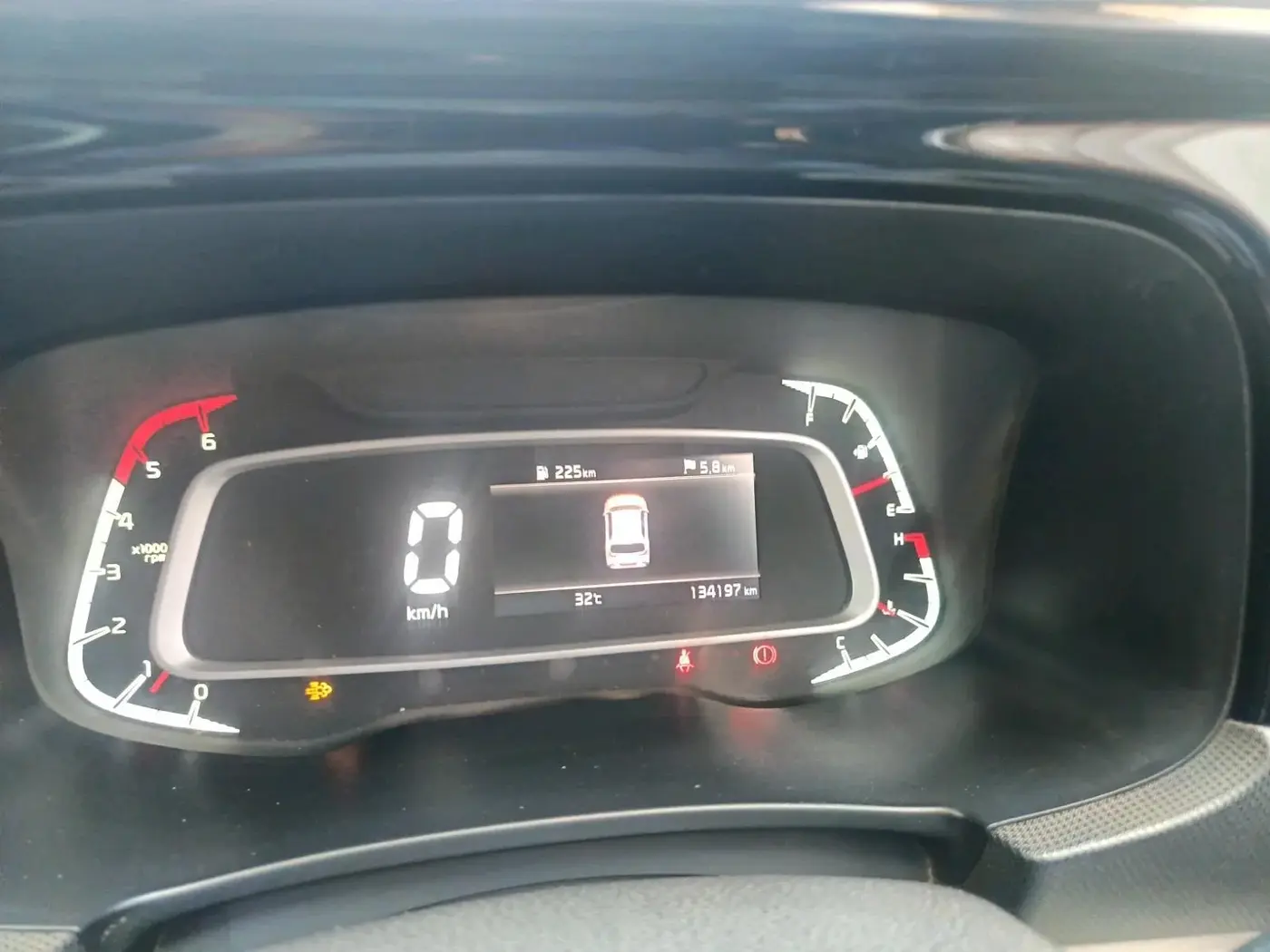 2020 KIA SONET HTX PLUS 1.5, Diesel, Manual, 1,34,197 km, interior