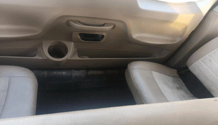 2016 Mahindra TUV300 T8 AMT, Diesel, Automatic, 1,17,605 km, interior