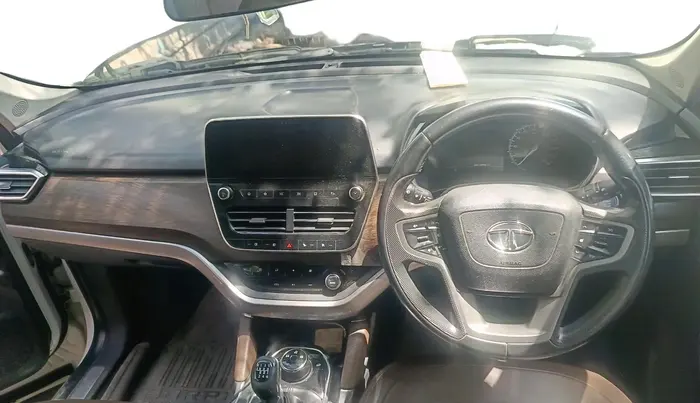 2019 Tata Harrier XZ 2.0L, Diesel, Manual, 1,07,422 km, interior