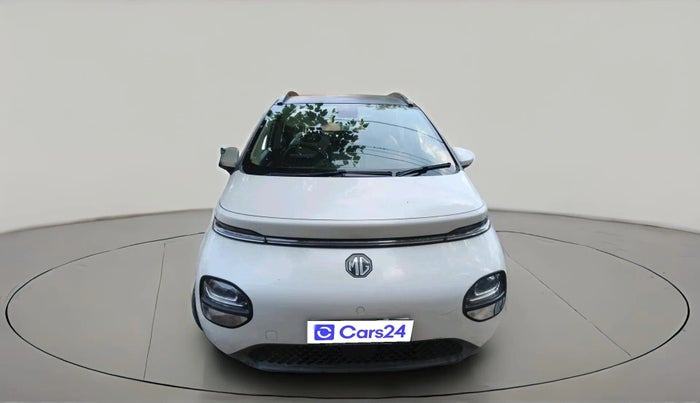 2024 MG Windsor EV Excite, Electric, Automatic, 29,045 km, exterior