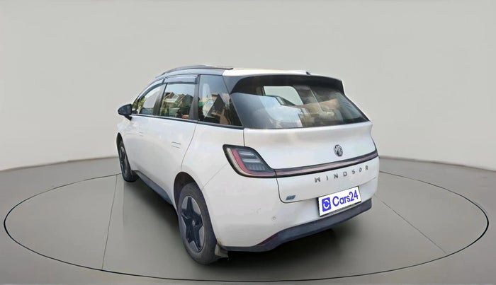 2024 MG Windsor EV Excite, Electric, Automatic, 29,045 km, exterior