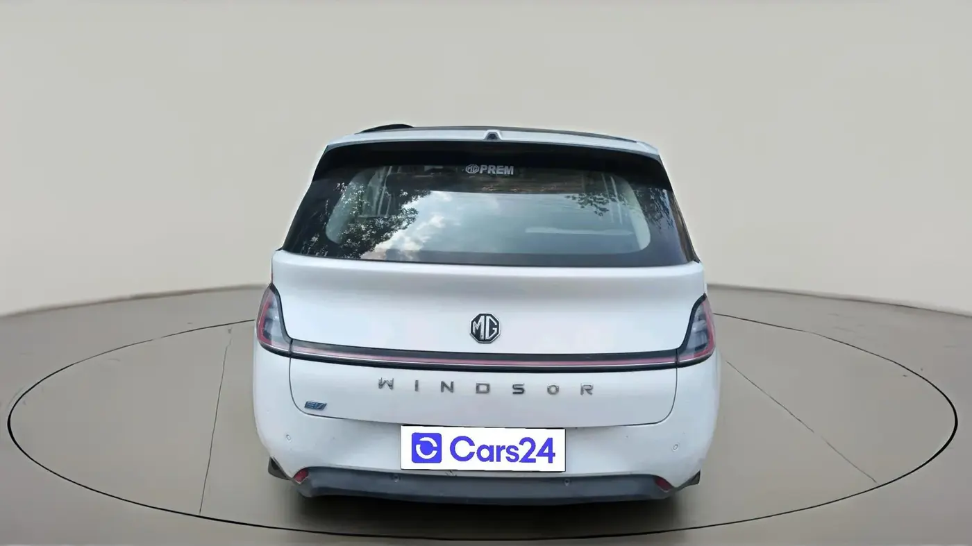 2024 MG Windsor EV Excite, Electric, Automatic, 29,045 km, exterior