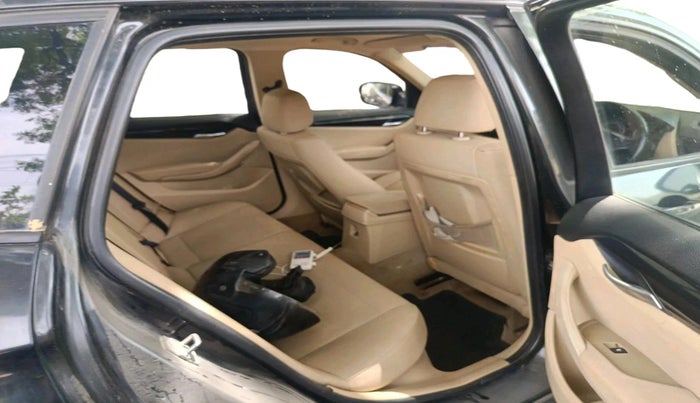 2012 BMW X1 sDrive20d, Diesel, Automatic, 1,21,105 km, interior