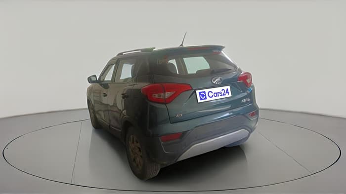 2022 Mahindra XUV300 W8 1.2 PETROL, Petrol, Manual, 29,356 km, exterior