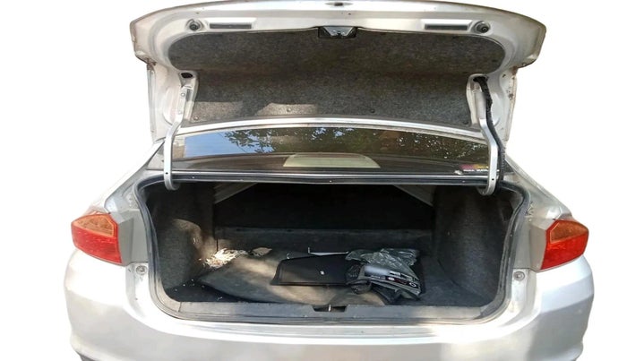 2017 Honda City 1.5L I-DTEC V, Diesel, Manual, 99,324 km, exterior