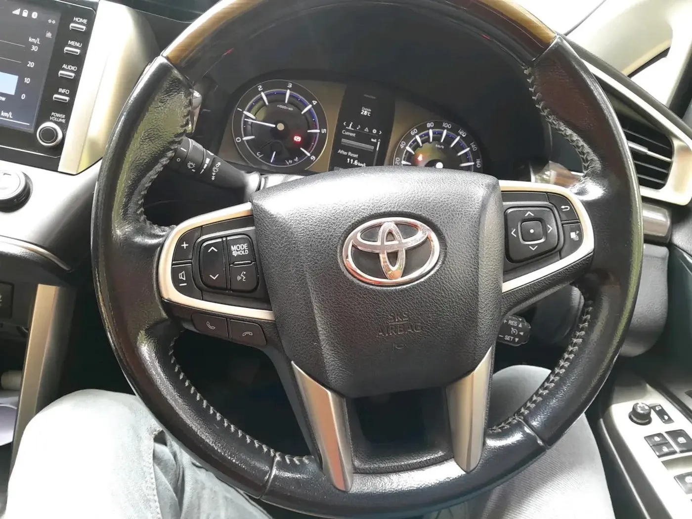 2021 Toyota Innova Crysta 2.4 ZX 7 STR, Diesel, Manual, 1,66,924 km, interior