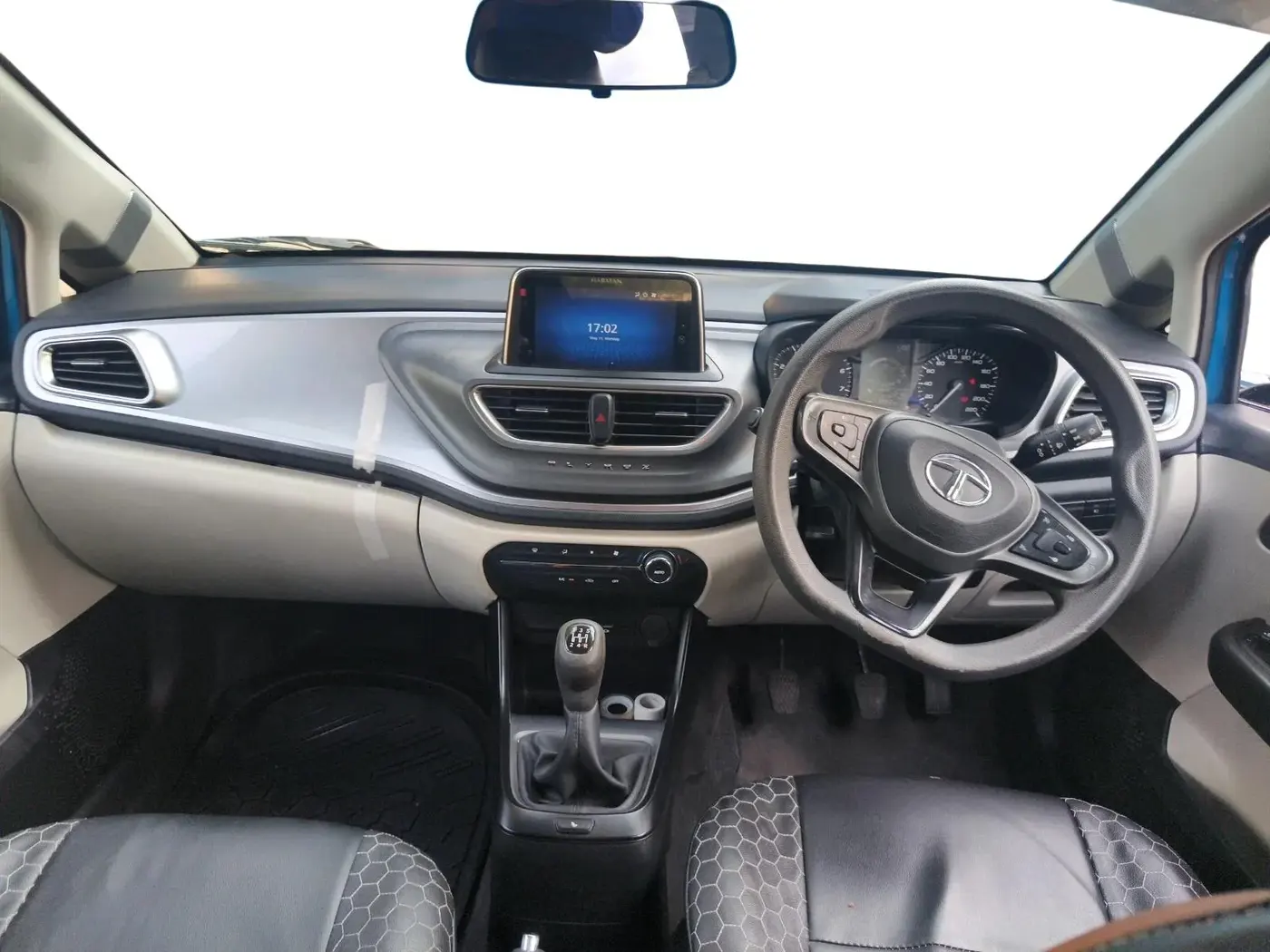 2021 Tata ALTROZ XT DIESEL, Diesel, Manual, 39,982 km, interior