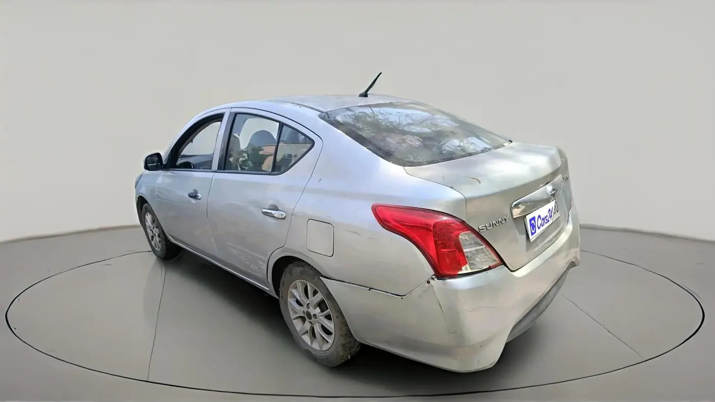 2017 Nissan Sunny XV CVT, Petrol, Automatic, 69,798 km, exterior