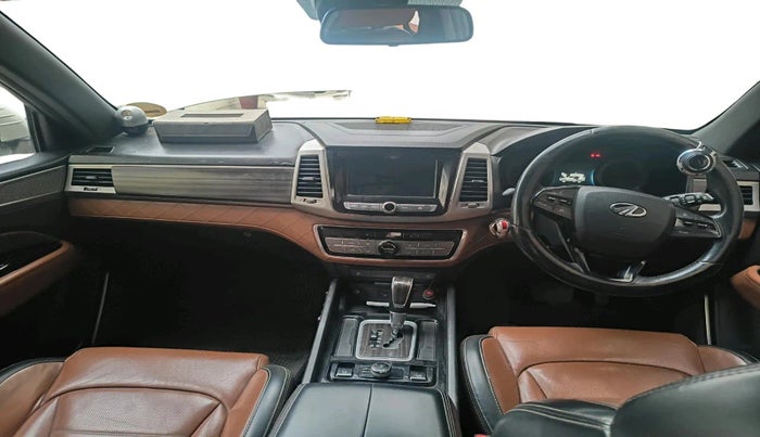 2019 Mahindra ALTURAS G4 4WD AT, Diesel, Automatic, 1,59,728 km, interior