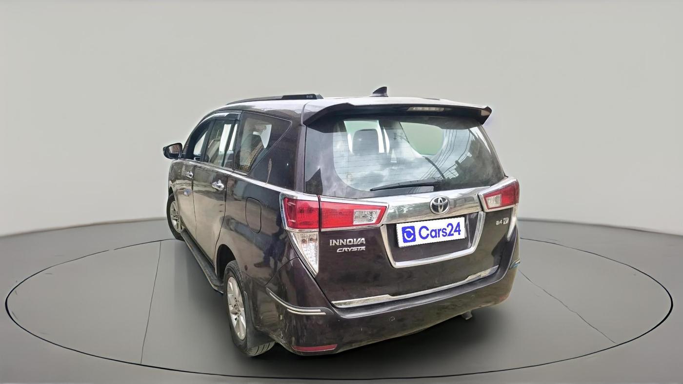 2018 Toyota Innova Crysta 2.4 VX 7 STR, Diesel, Manual, 1,35,617 km, exterior