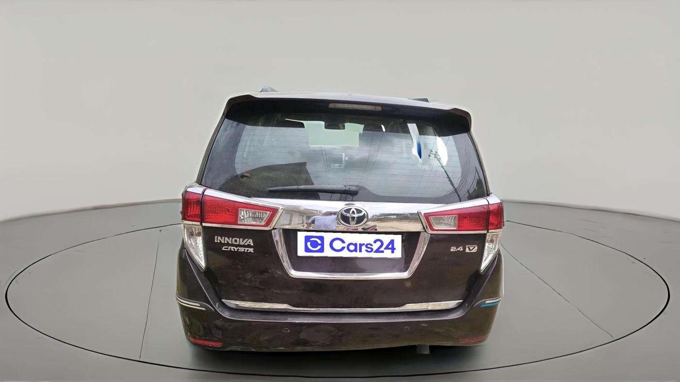 2018 Toyota Innova Crysta 2.4 VX 7 STR, Diesel, Manual, 1,35,617 km, exterior