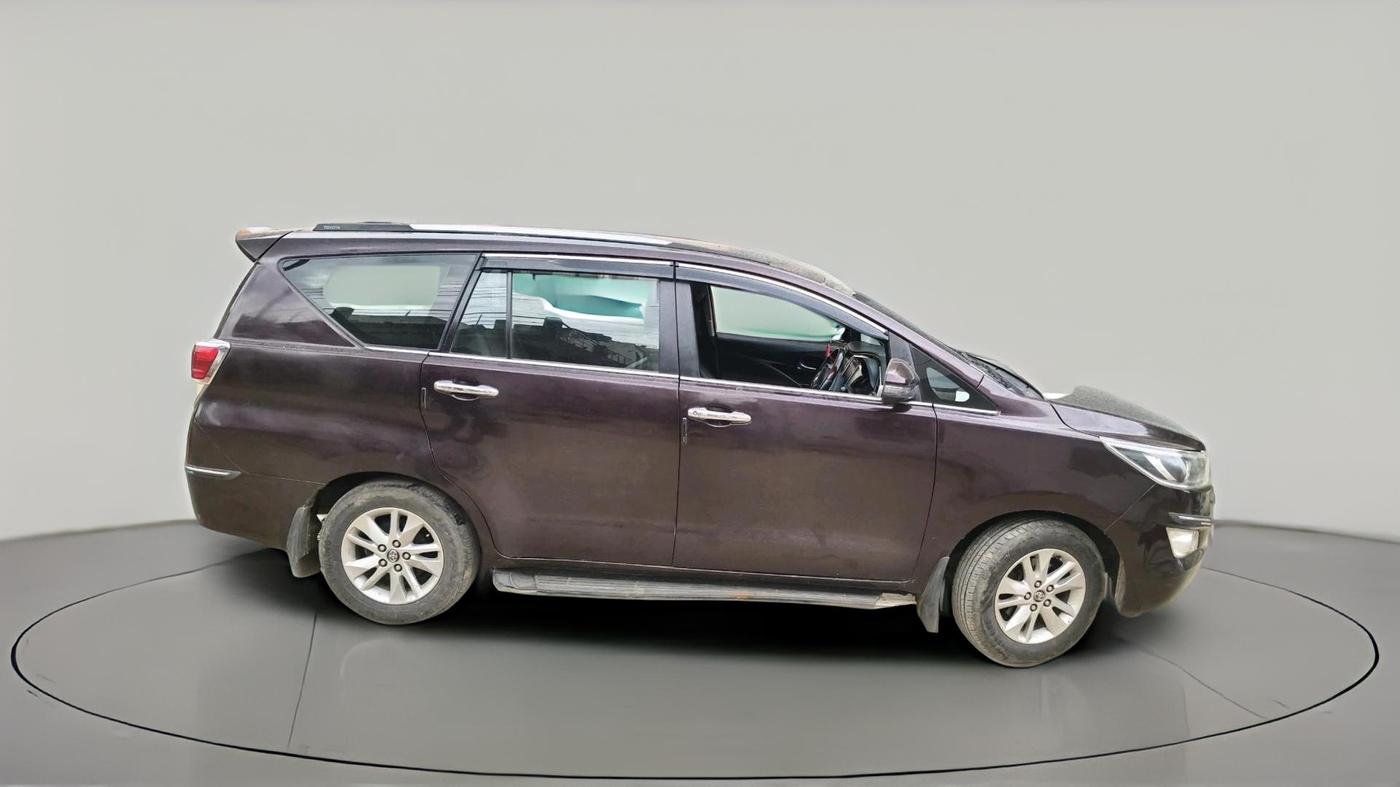 2018 Toyota Innova Crysta 2.4 VX 7 STR, Diesel, Manual, 1,35,617 km, exterior