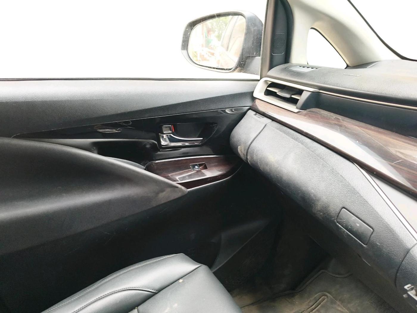 2018 Toyota Innova Crysta 2.4 VX 7 STR, Diesel, Manual, 1,35,617 km, interior