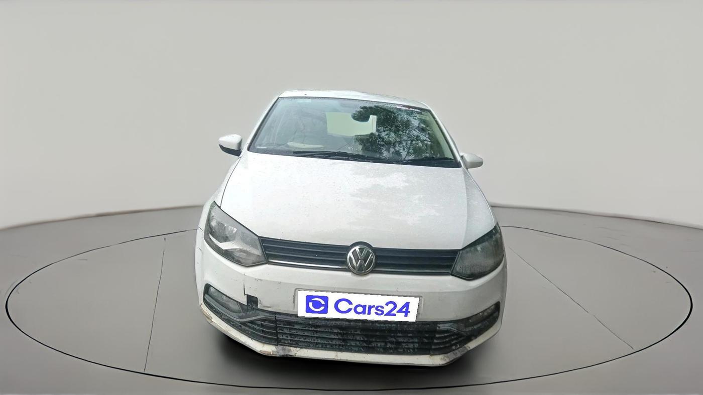 2016 Volkswagen Polo COMFORTLINE 1.5L, Diesel, Manual, 1,05,478 km, exterior