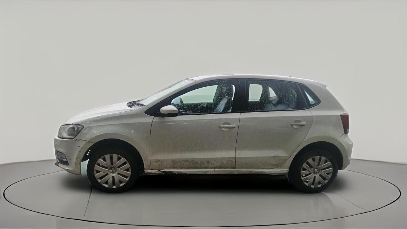 2016 Volkswagen Polo COMFORTLINE 1.5L, Diesel, Manual, 1,05,478 km, exterior
