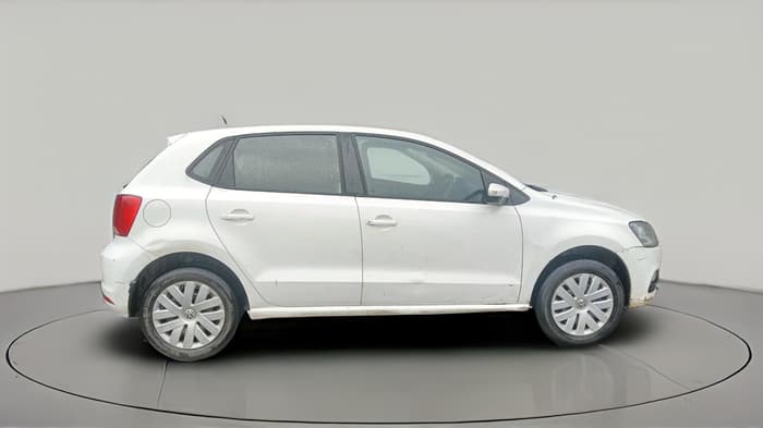 2016 Volkswagen Polo COMFORTLINE 1.5L, Diesel, Manual, 1,05,478 km, exterior