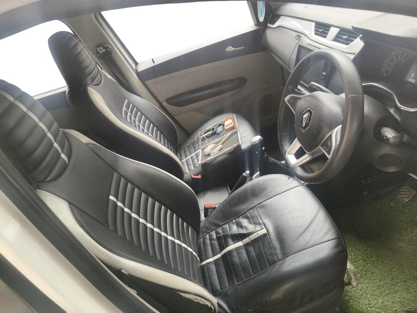 2019 Renault TRIBER RXZ, Petrol, Manual, 57,852 km, interior