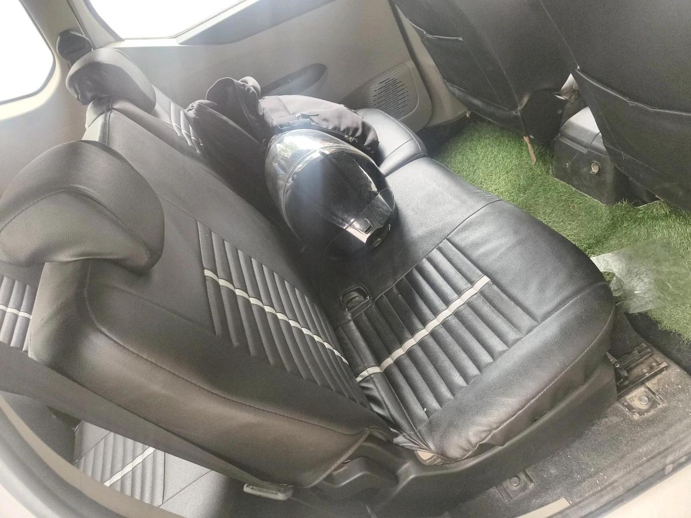2019 Renault TRIBER RXZ, Petrol, Manual, 57,852 km, interior