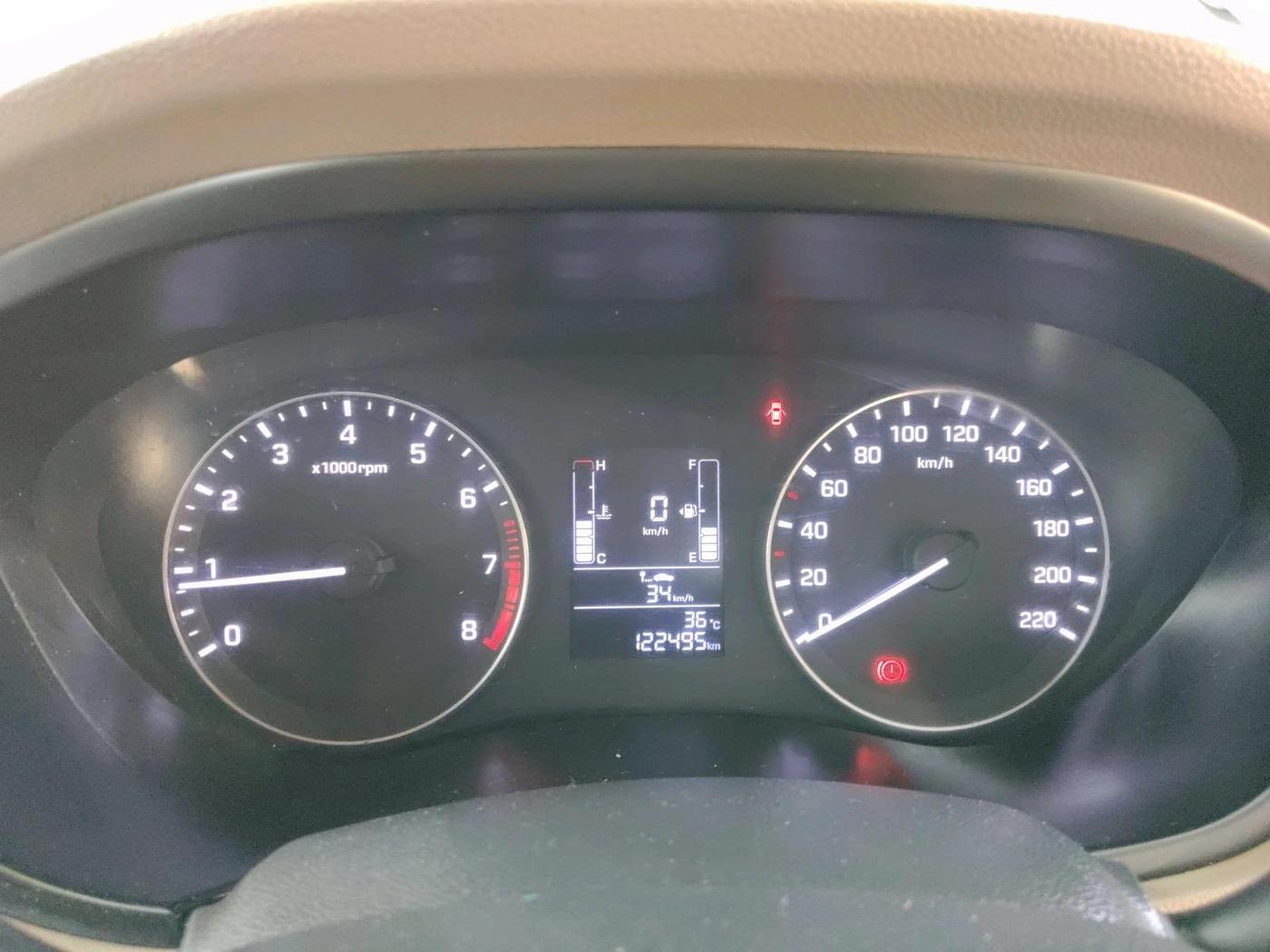2016 Hyundai Elite i20 SPORTZ 1.2, Petrol, Manual, 1,22,495 km, interior