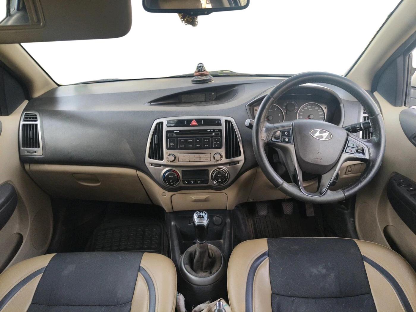 2013 Hyundai i20 SPORTZ 1.4 CRDI, Diesel, Manual, 75,889 km, interior