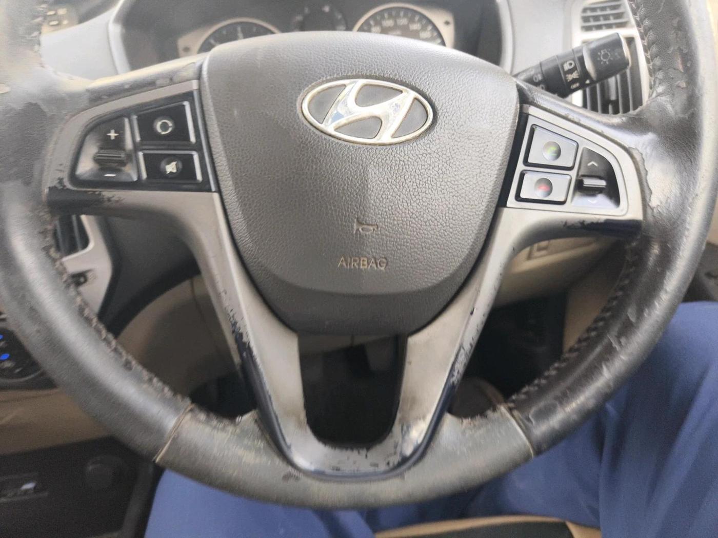 2013 Hyundai i20 SPORTZ 1.4 CRDI, Diesel, Manual, 75,889 km, interior