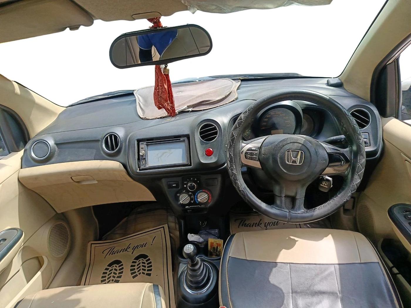 2014 Honda Amaze 1.5L I-DTEC S, Diesel, Manual, 1,08,656 km, interior