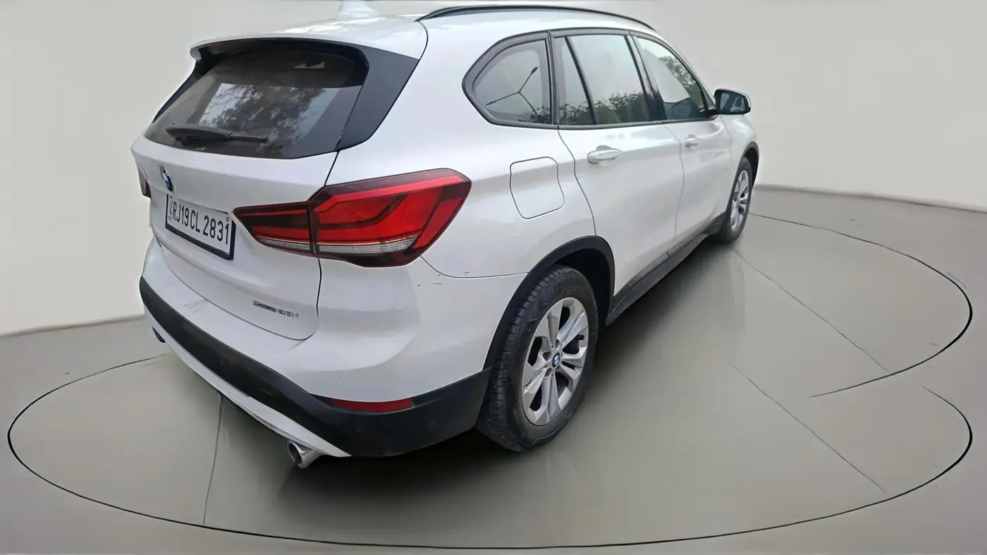 2021 BMW X1 SDRIVE 20i SPORTX, Petrol, Automatic, 60,000 km, exterior