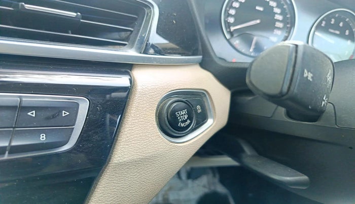 2021 BMW X1 SDRIVE 20i SPORTX, Petrol, Automatic, 58,254 km, interior