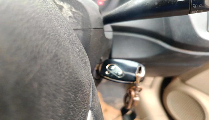 2014 Honda Amaze 1.5L I-DTEC S, Diesel, Manual, 1,31,100 km, interior