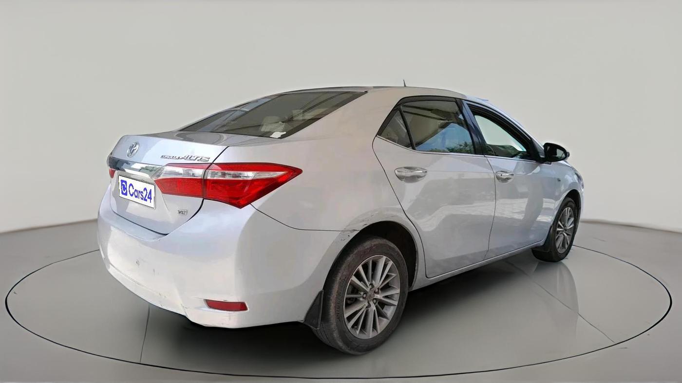 2015 Toyota Corolla Altis VL CVT PETROL, Petrol, Automatic, 1,71,677 km, exterior