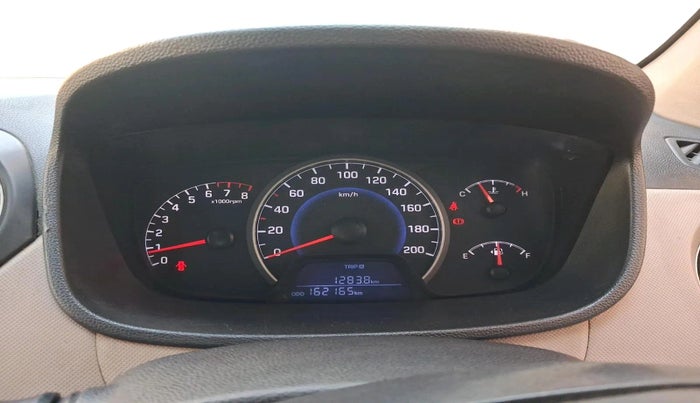 2016 Hyundai Grand i10 MAGNA 1.2 KAPPA VTVT, Petrol, Manual, 1,62,165 km, interior