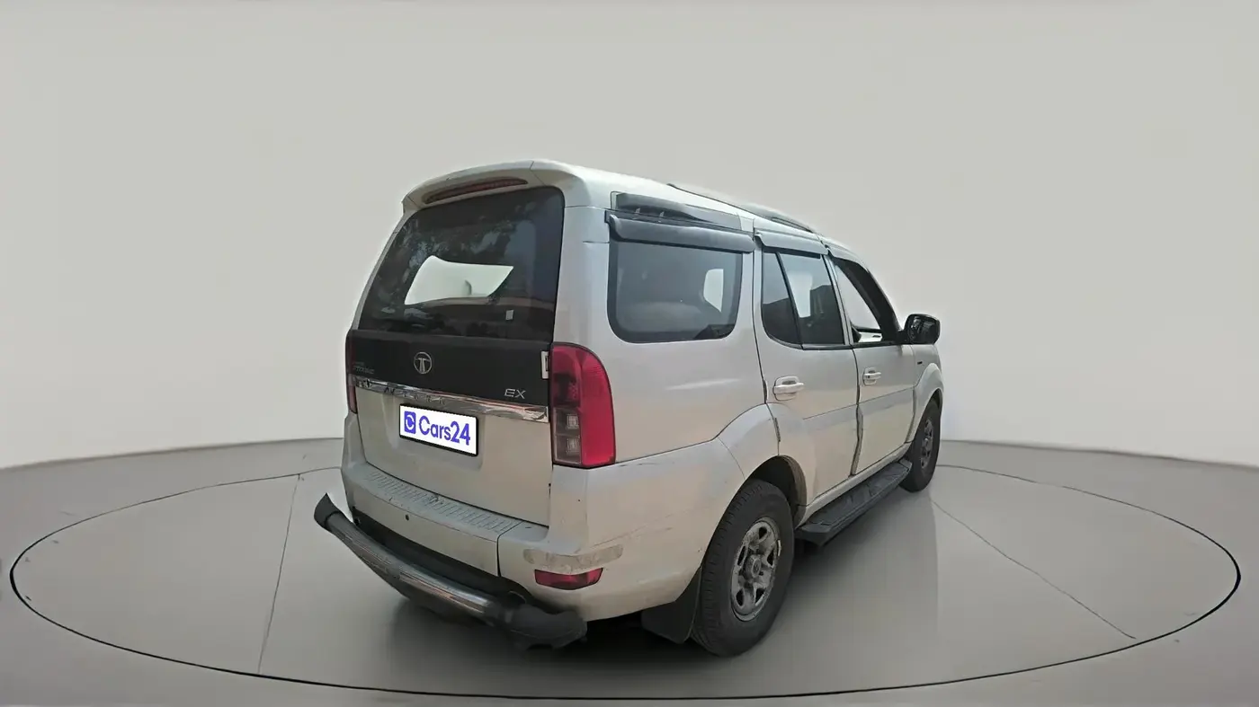 2015 Tata Safari Storme 2.2 EX 4X2, Diesel, Manual, 1,02,341 km, exterior