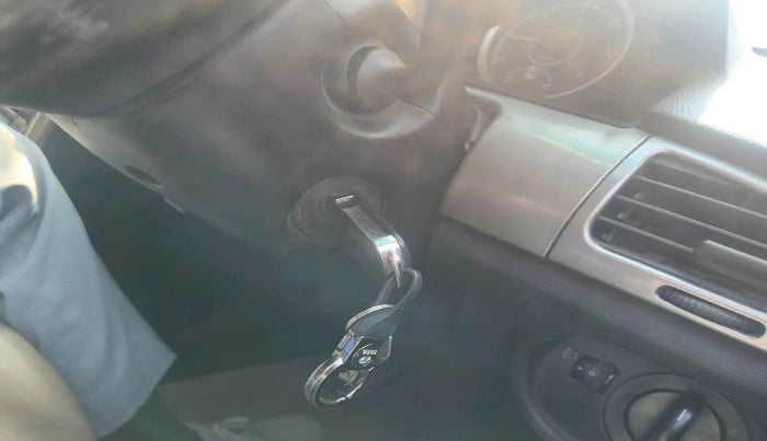 2015 Tata Safari Storme 2.2 EX 4X2, Diesel, Manual, 1,02,341 km, interior