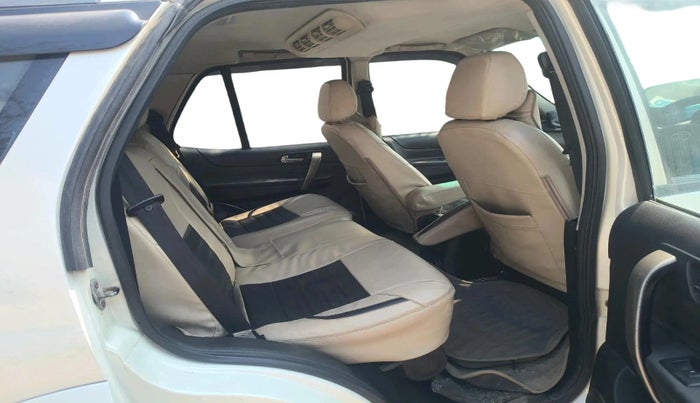 2015 Tata Safari Storme 2.2 EX 4X2, Diesel, Manual, 1,02,341 km, interior