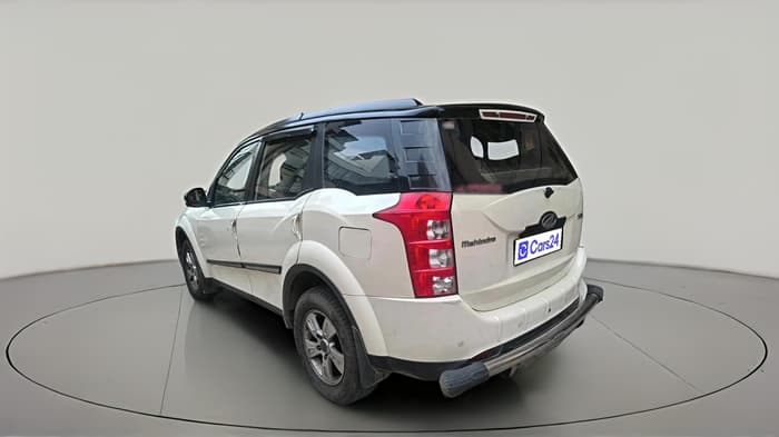 2015 Mahindra XUV500 W8, Diesel, Manual, 90,000 km, exterior