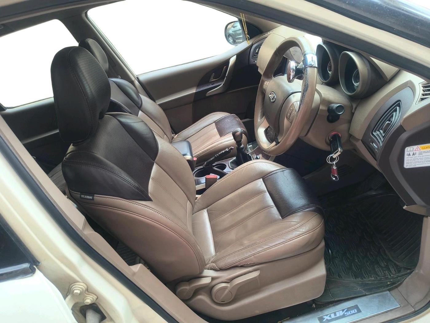 2015 Mahindra XUV500 W8, Diesel, Manual, 90,000 km, interior
