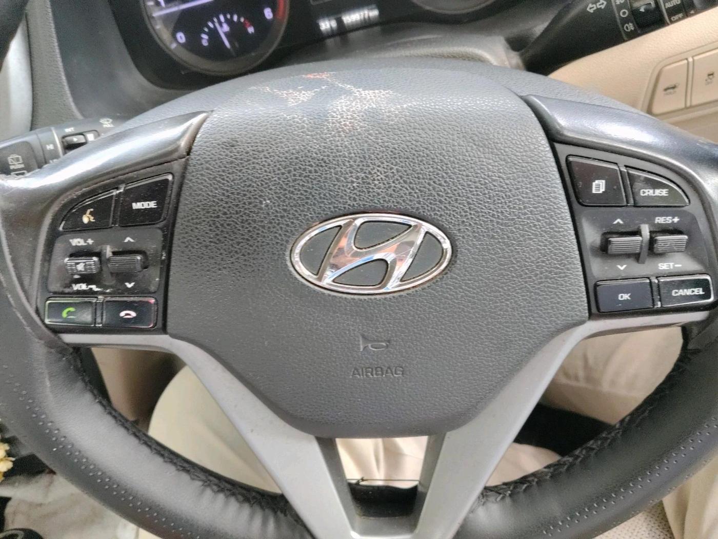 2018 Hyundai Tucson GLS 4WD AT DIESEL, Diesel, Automatic, 1,59,977 km, interior
