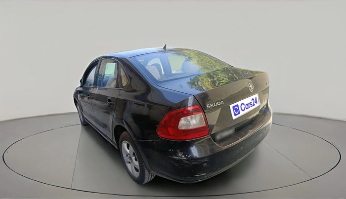 2013 Skoda Rapid AMBITION 1.6 TDI CR MT, Diesel, Manual, 1,21,214 km, exterior