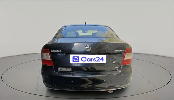 2013 Skoda Rapid AMBITION 1.6 TDI CR MT, Diesel, Manual, 1,21,214 km, exterior