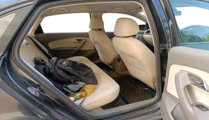 2013 Skoda Rapid AMBITION 1.6 TDI CR MT, Diesel, Manual, 1,21,214 km, interior