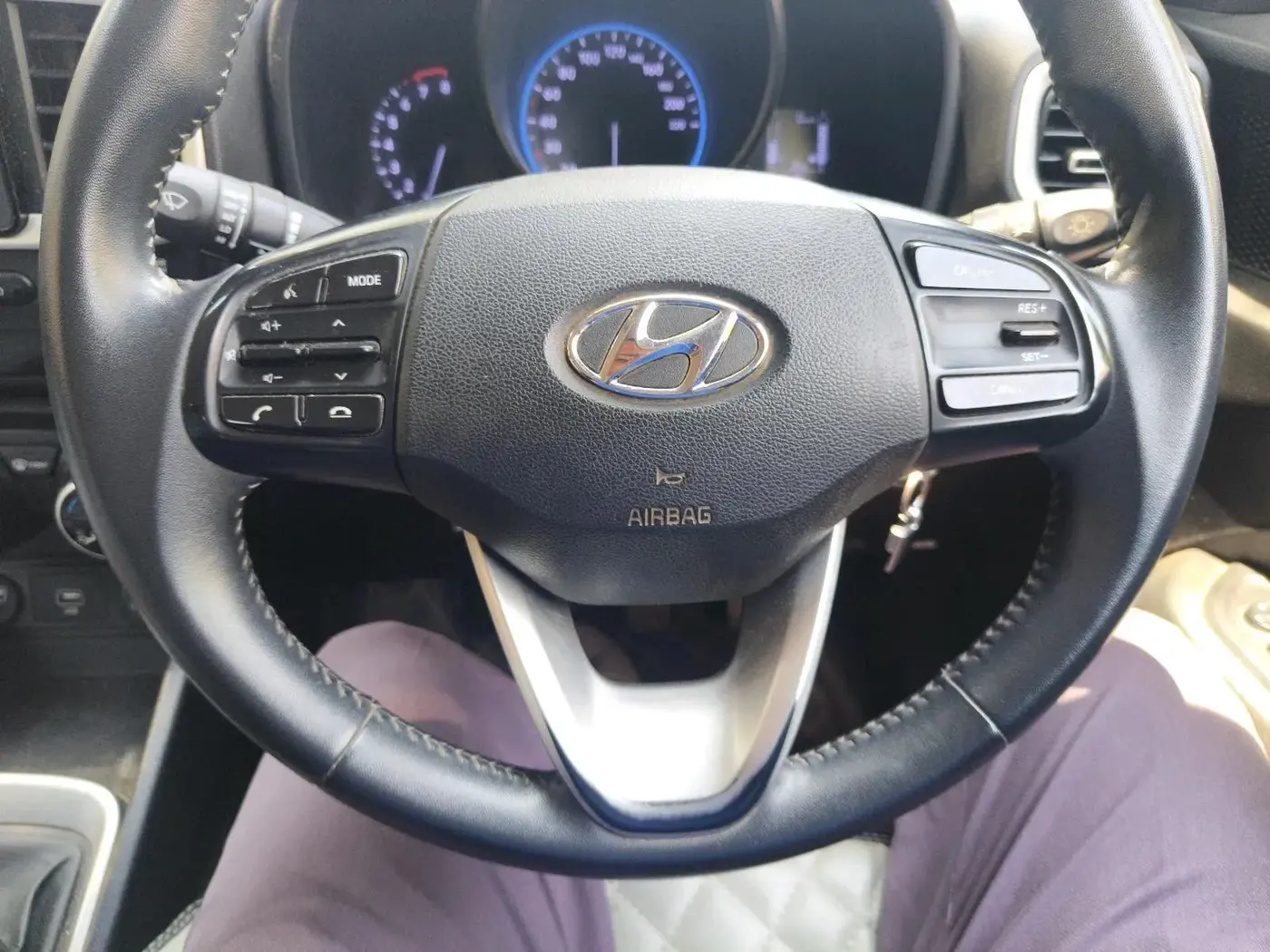 2019 Hyundai VENUE SX 1.0 TURBO, Petrol, Manual, 44,706 km, interior