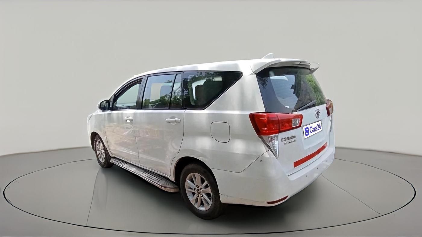2017 Toyota Innova Crysta 2.8 GX AT 8 STR, Diesel, Automatic, 1,75,999 km, exterior