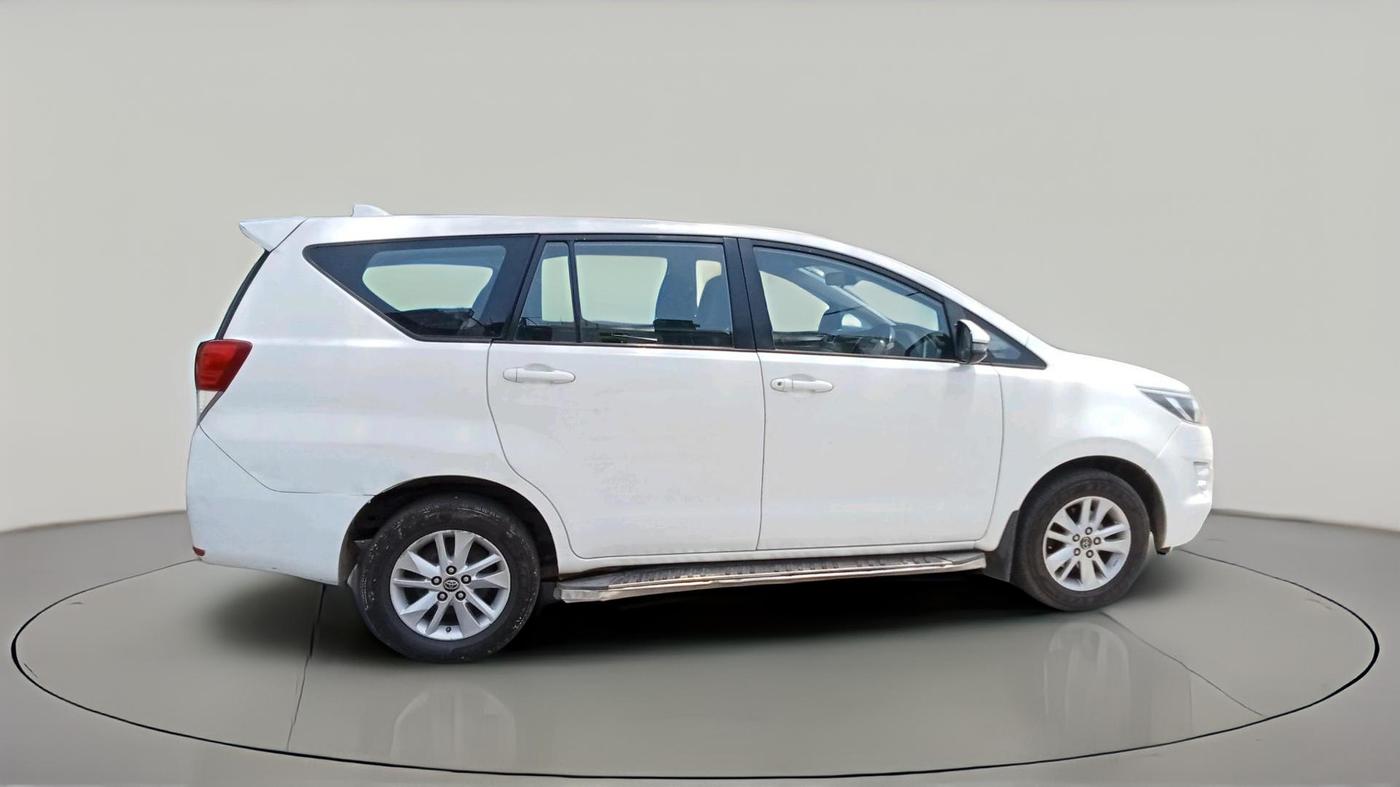 2017 Toyota Innova Crysta 2.8 GX AT 8 STR, Diesel, Automatic, 1,75,999 km, exterior
