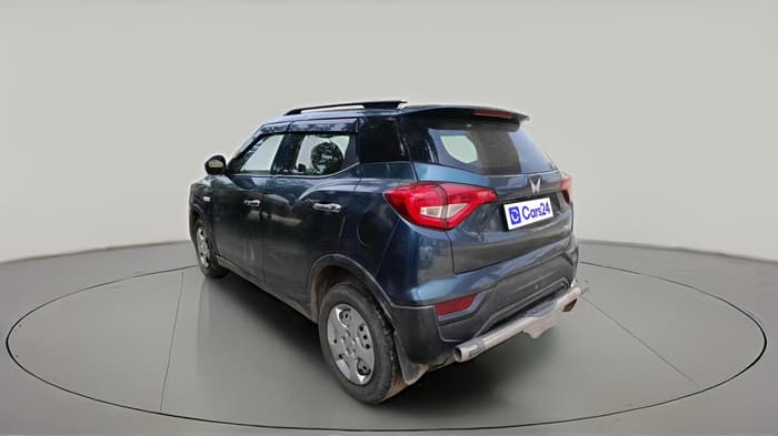 2022 Mahindra XUV300 W4 1.2 PETROL, Petrol, Manual, 91,293 km, exterior