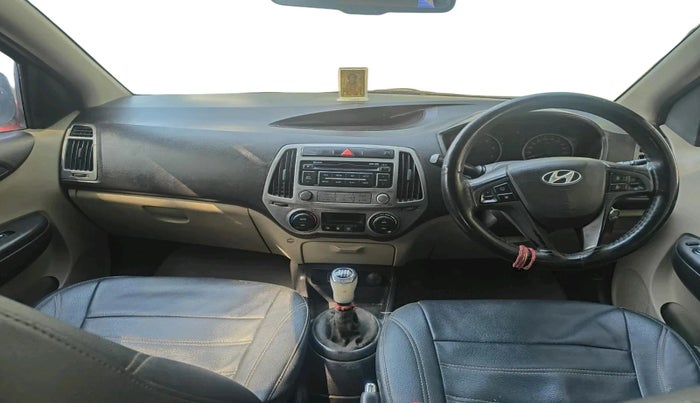 2013 Hyundai i20 SPORTZ 1.4 CRDI, Diesel, Manual, 1,16,834 km, interior