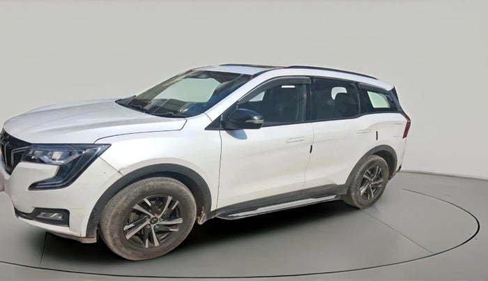 2022 Mahindra XUV700 AX 5 P MT 5 STR, Petrol, Manual, 32,295 km, exterior